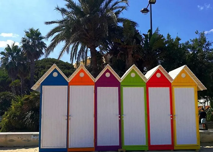 4 Pers. Avec Terrasse Sur La Au Lavandou - Fr-1-251-251 Lägenhet Le Lavandou